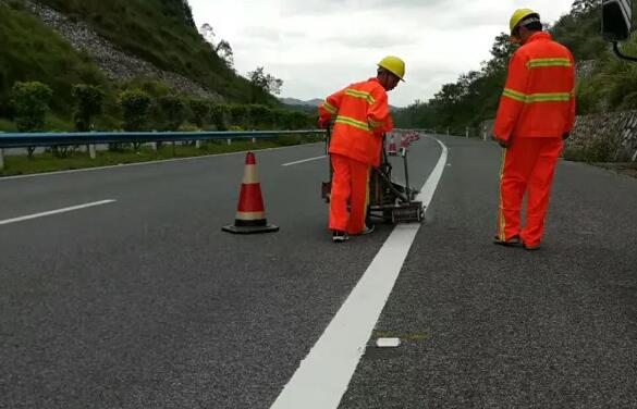 蘇州道路劃線公司施工水平要達到哪種標準？